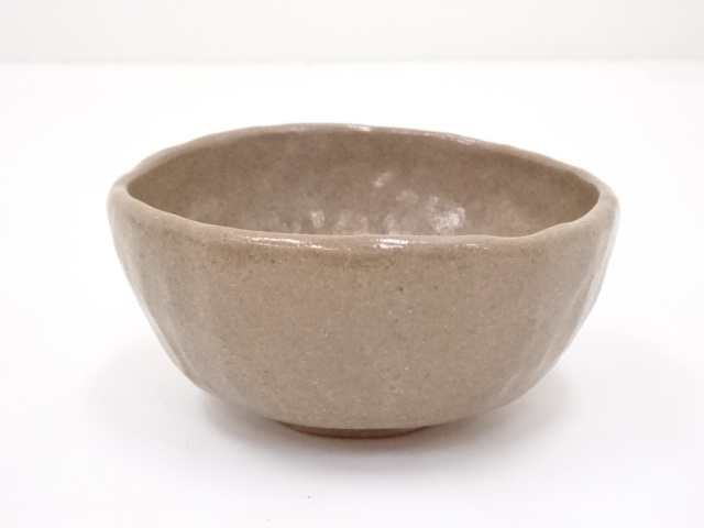 作家物　手捻茶碗